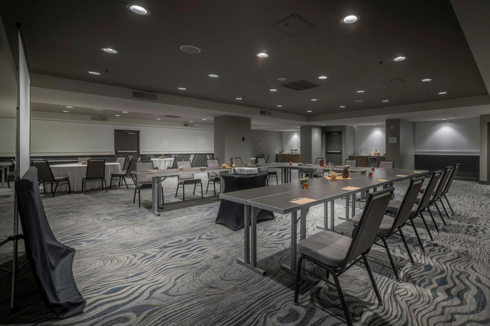 Renaissance Downtown & 4* Reno